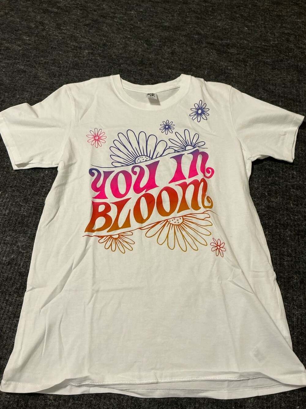 Zumba Graphic Short Sleeve T-Shirt Womens Size XS/S White You In Bloom - Picture 2 of 9